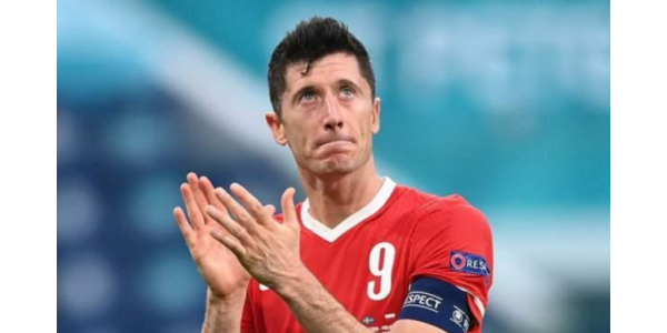 Lewandowski rejoint le Barçada